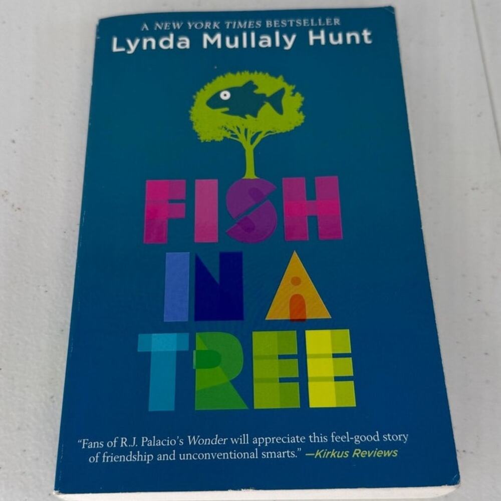 Fish in a Tree by Lynda Mullaly Hunt Paperback Book NYT Bestseller